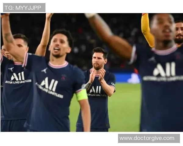 法国前足球球星的人生历程与绿茵传奇全面回顾