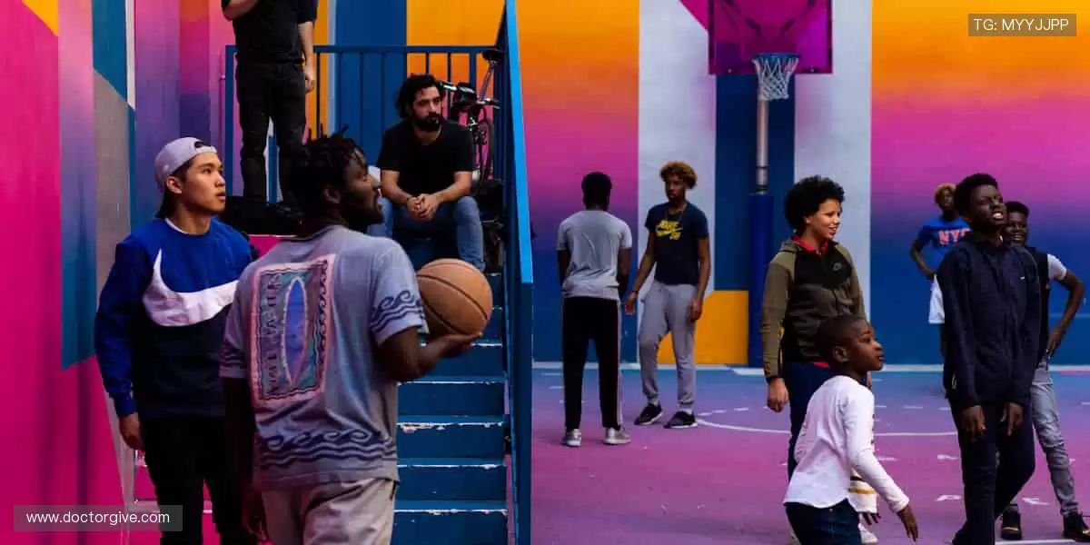 💻高清画质 + 实时弹幕，直播平台就是你的专属看台！